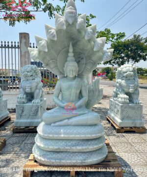 Tượng Phật Thích Ca bằng đá