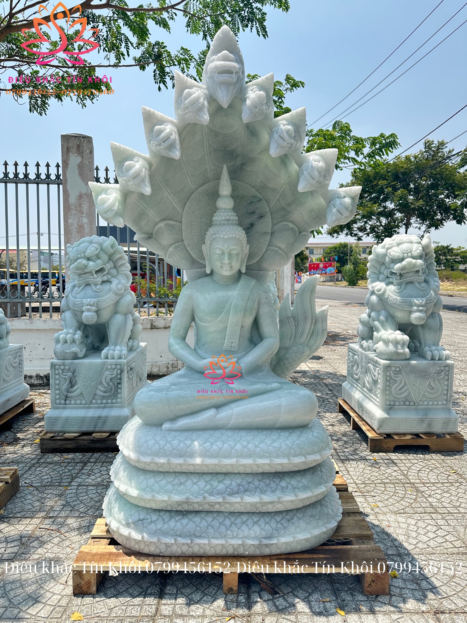 Tượng Phật Thích Ca bằng đá Tượng Phật Thích Ca bằng đá