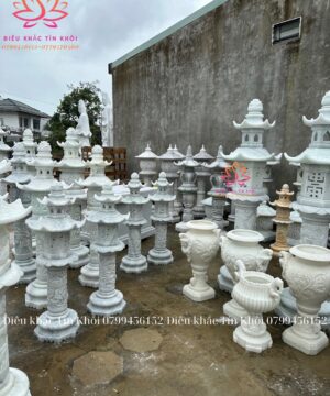 cặp chân đèn bằng đá