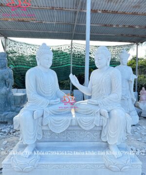 Tượng Phật Thích Ca đa bảo bằng đá