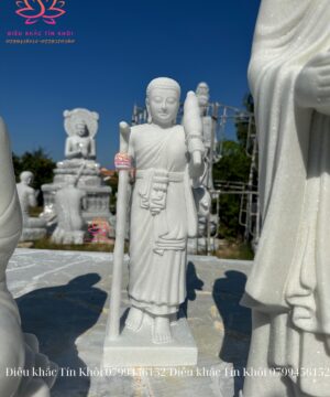 tượng thánh tăng Sivali bằng đá