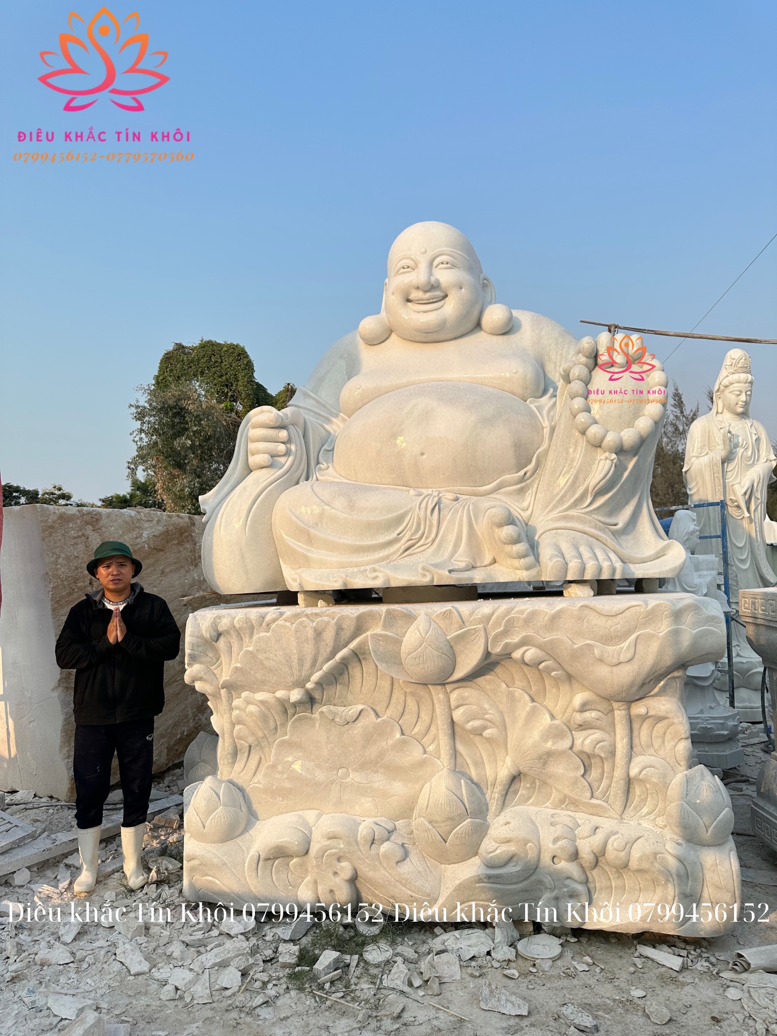 Tượng Phật Di Lặc Bằng Đá