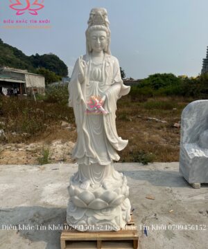 Tượng Quan Thế Âm Bồ Tát Bằng Đá