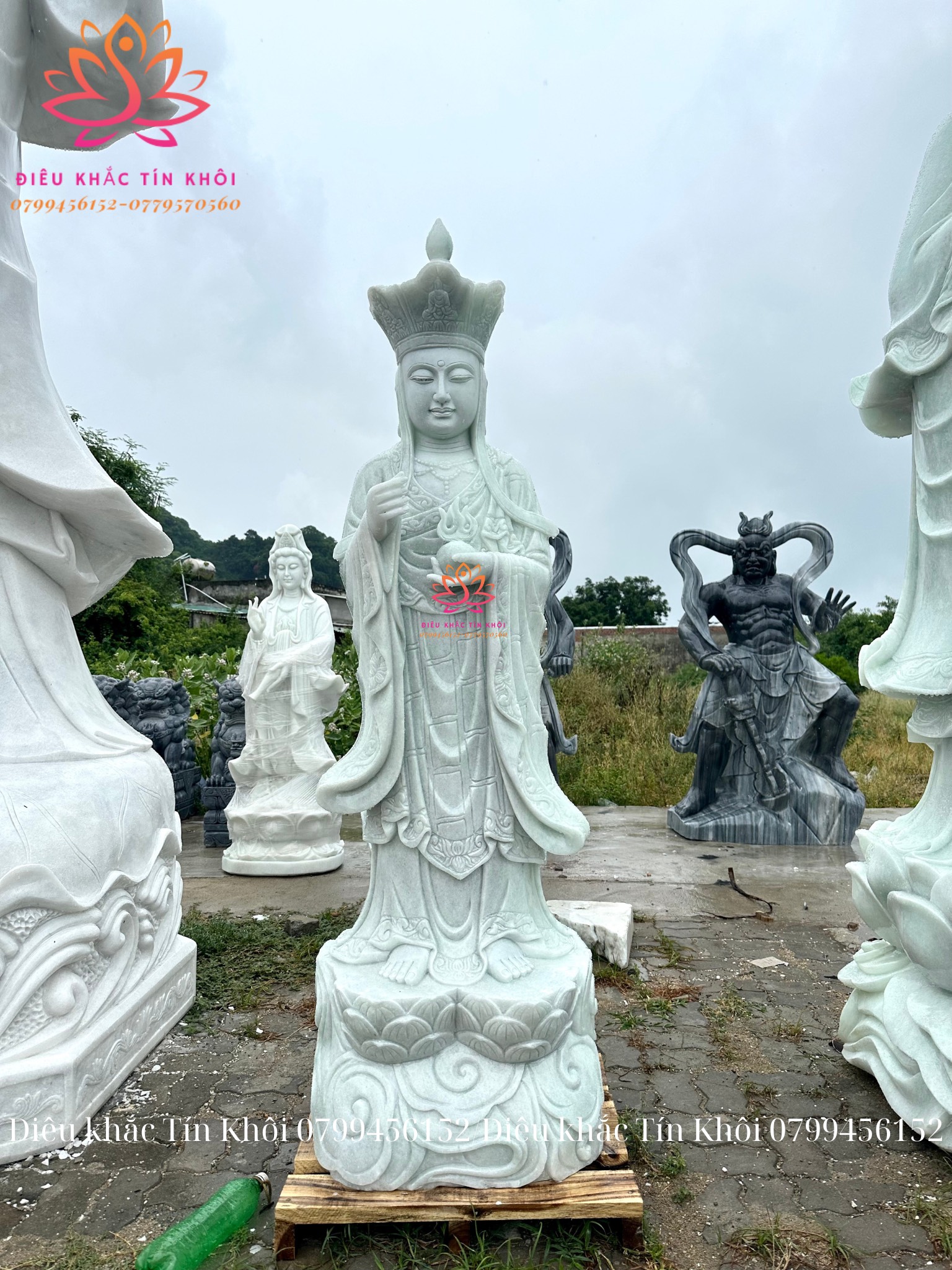 Tượng Địa Tạng Vương Bồ Tát Bằng Đá