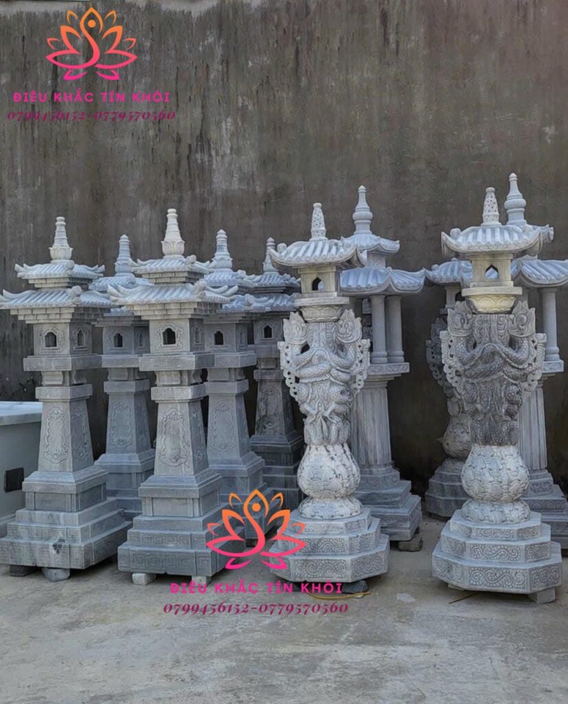Cặp chân đèn bằng đá