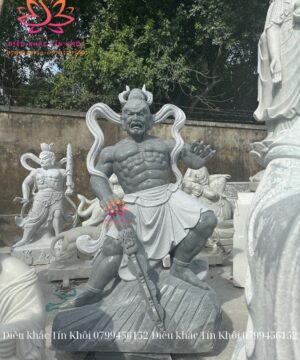 Tượng Phật Kim Cang bằng đá 