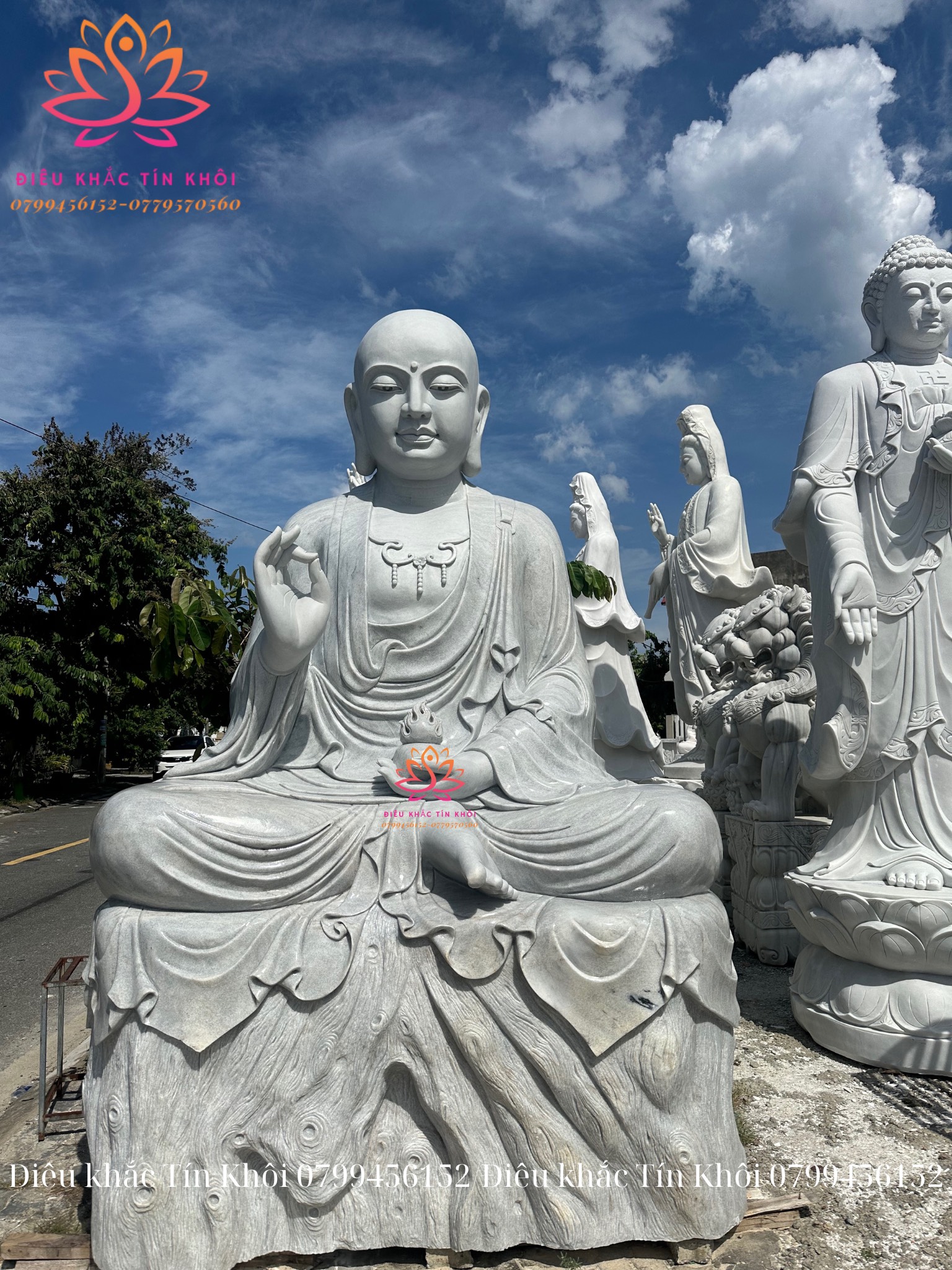 Tượng Địa Tạng Vương Bồ Tát Bằng Đá