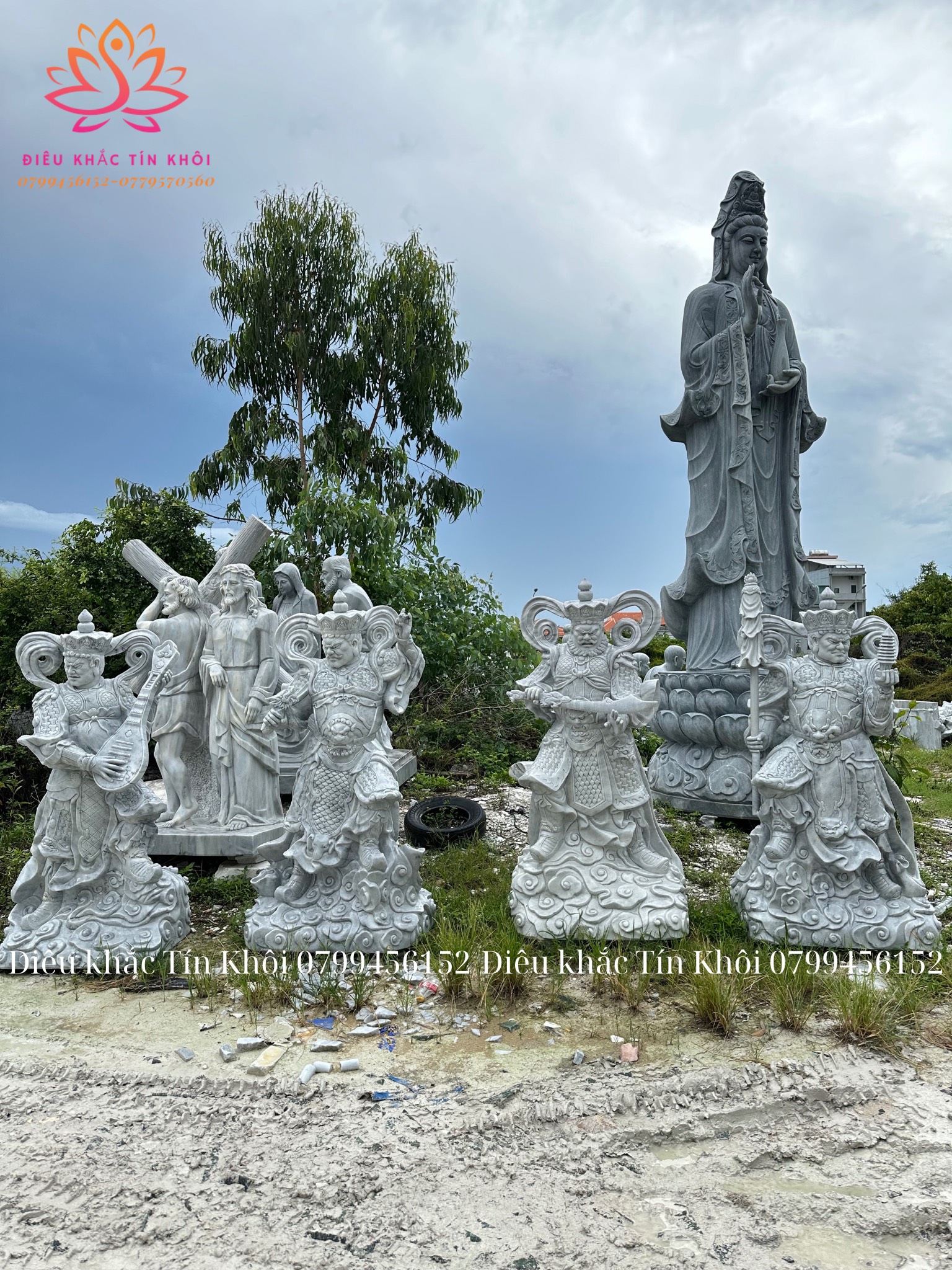 Tượng Tứ Đại Thiên Vương Bằng Đá Tượng Tứ Đại Thiên Vương Bằng Đá