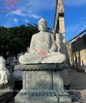 Tượng Phật Thích Ca bằng đá