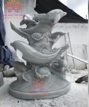 Tượng cá heo bằng đá cẩm thạch
