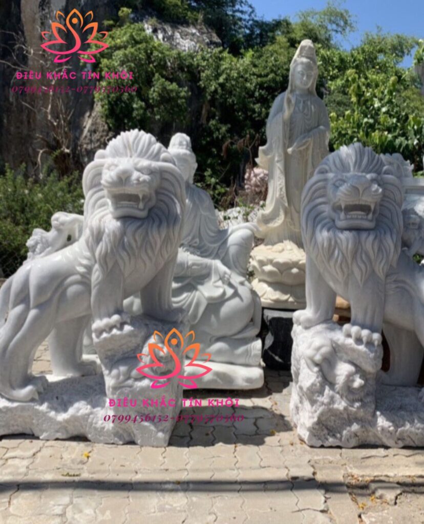 Tượng sư tử bằng đá cẩm thạch tại Tín Khôi