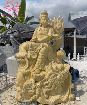 Tượng Quan Âm Tự Tại