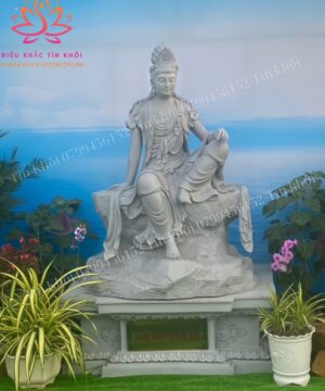 Tượng Quan Âm Tự Tại