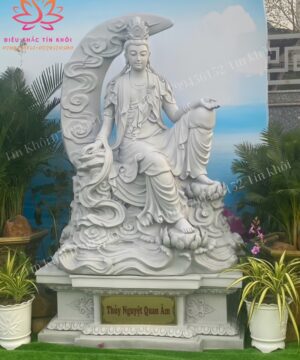 Tượng Quan Âm Tự Tại