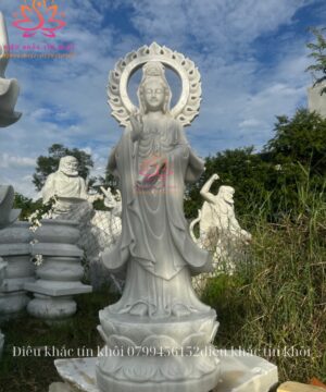 Tượng Quan Thế Âm Bồ Tát Bằng Đá