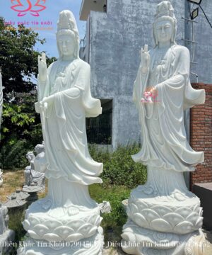 Tượng Quan Thế Âm bồ tát bằng đá