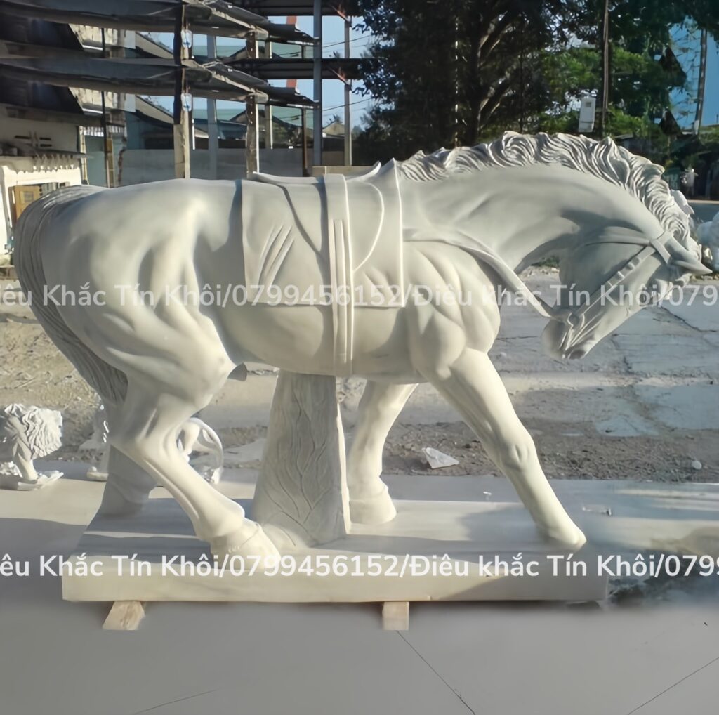 Tượng Con Ngựa bằng đá cẩm thạch