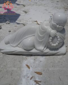 Tượng Chú Tiểu bằng đá