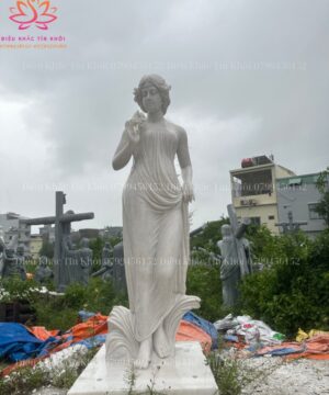 Tượng Cô Gái