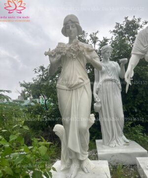 Tượng Cô Gái