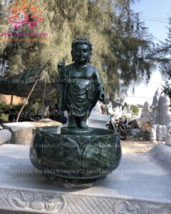 Tượng Phật Đản Sanh