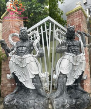 Tượng Phật Kim Cang