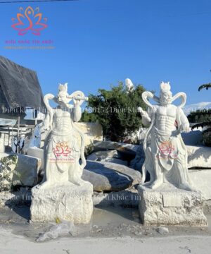 Tượng Phật Kim Cang