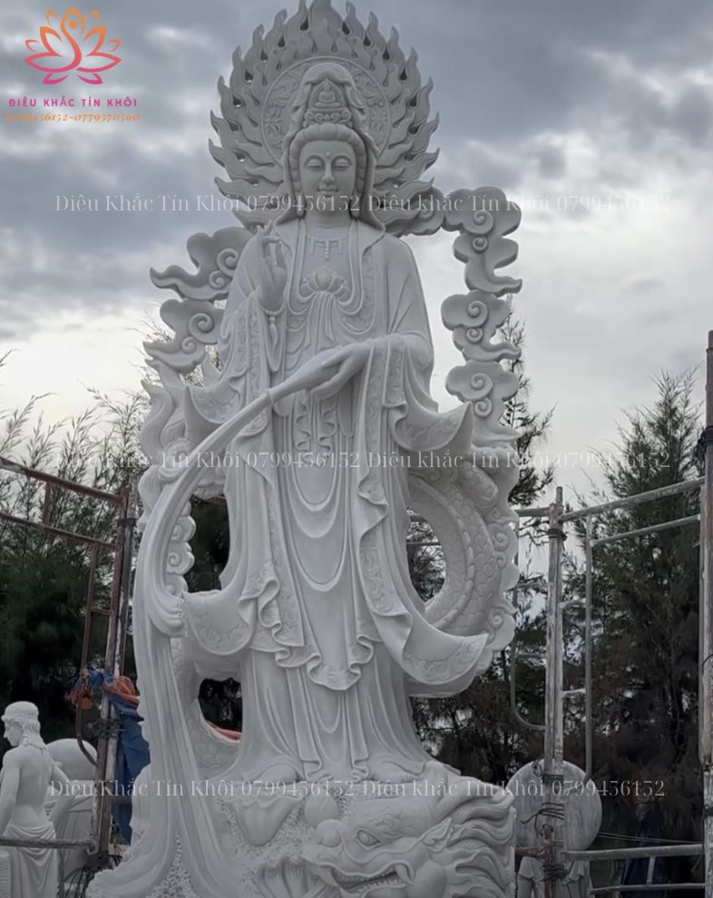 tượng Quan Âm Ngự Long bằng đá