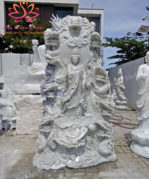 Tượng Quan Âm Ngự Long