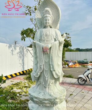 Tượng Quan Âm Bồ Tát Tam Diện Bằng Đá