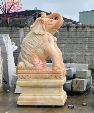 Tượng Con Voi Bằng Đá