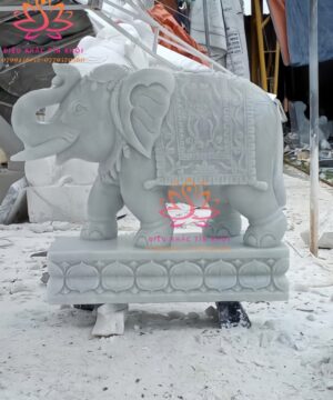 Tượng Con Voi Bằng Đá