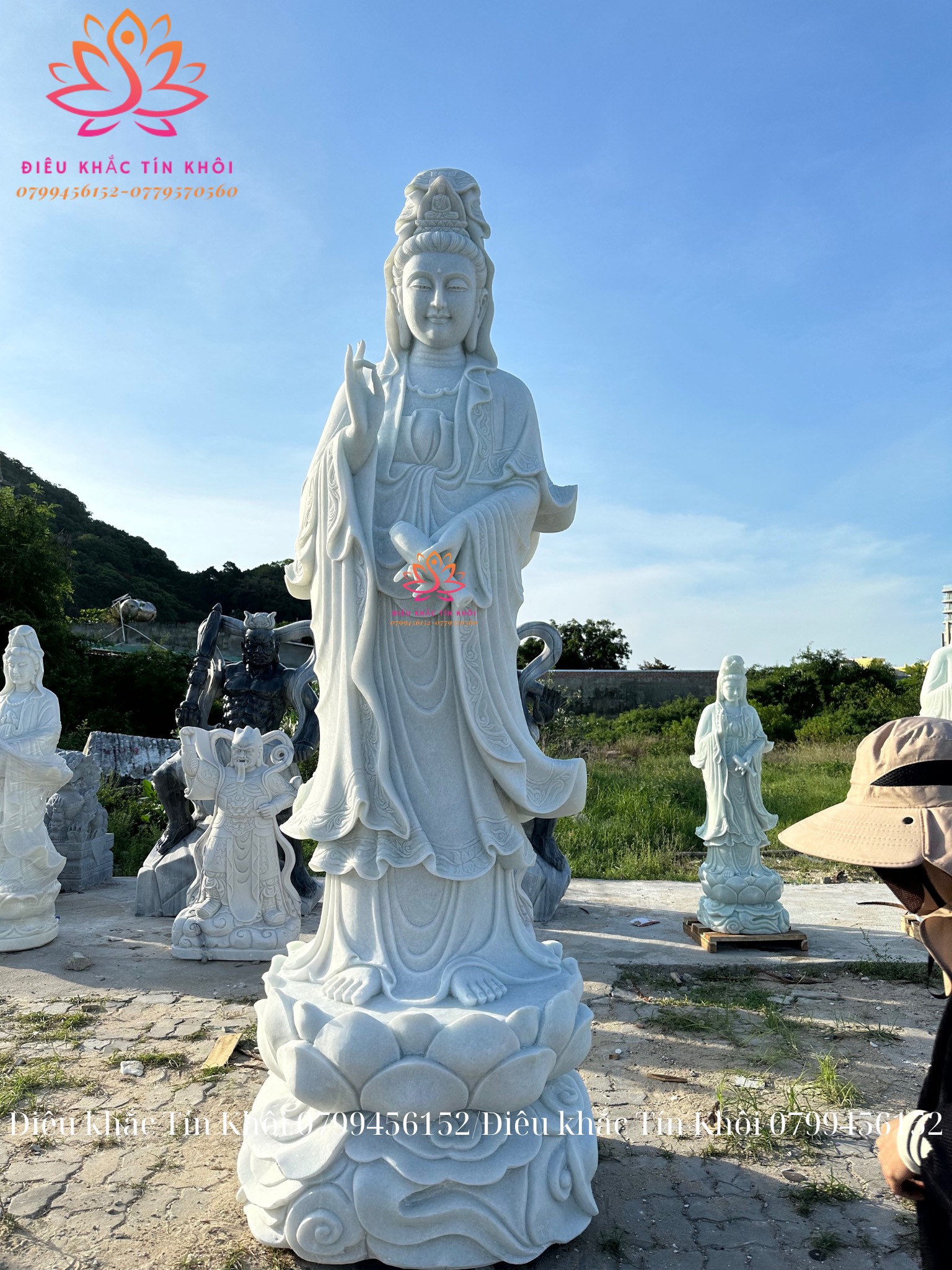 Tượng Quan Thế Âm Bồ Tát Bằng Đá