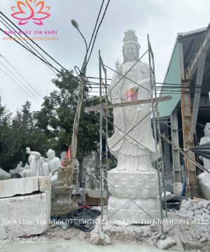 Tượng Quan Âm Bồ Tát Bằng Đá