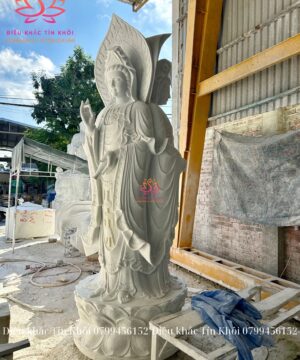 Tượng Quan Thế Âm Tam Diện Bằng Đá