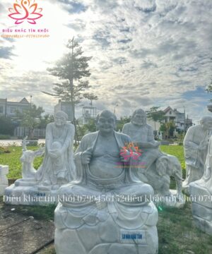 tượng 18 vị La Hán bằng đá