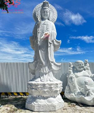Tượng Quan Thế Âm Bồ Tát Bằng Đá