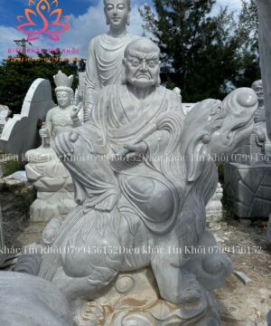 Tượng 18 vị La Hán bằng đá