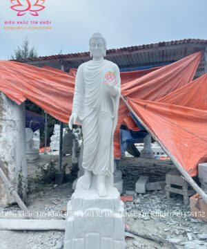 Tượng Bổn Sư Thích Ca Ban Phước bằng đá
