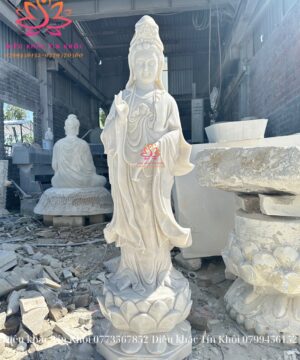 Tượng Quan Âm Bồ Tát Bằng Đá