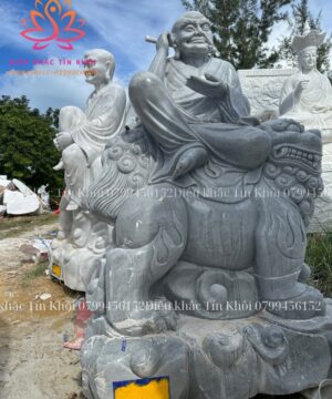 Tượng 18 vị La Hán bằng đá