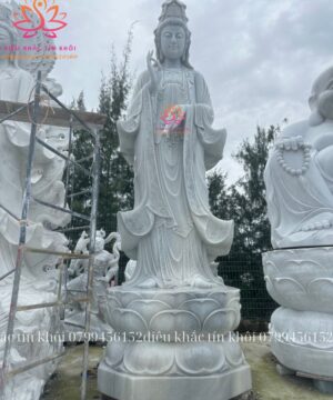 Tượng Quan Thế Âm Bồ Tát Bằng Đá