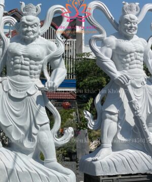 Tượng Phật Kim Cang bằng đá