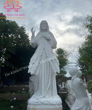 Tượng Chúa Giêsu