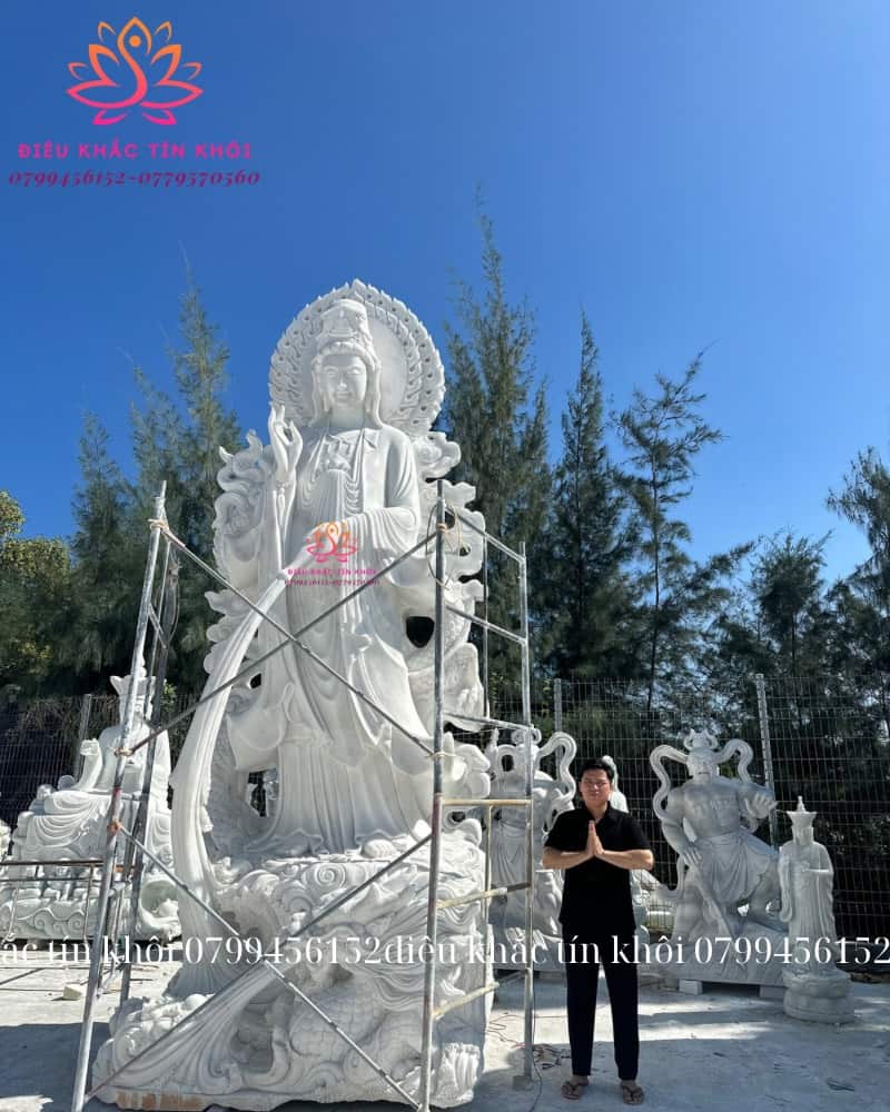 Tượng Quan Âm Ngự Long
