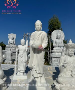 Tượng Phật Bổn Sư Thích Ca Trì Bát Bằng Đá