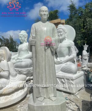 Tượng Chân Dung Bằng Đá