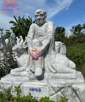 Tượng 18 vị La Hán bằng đá