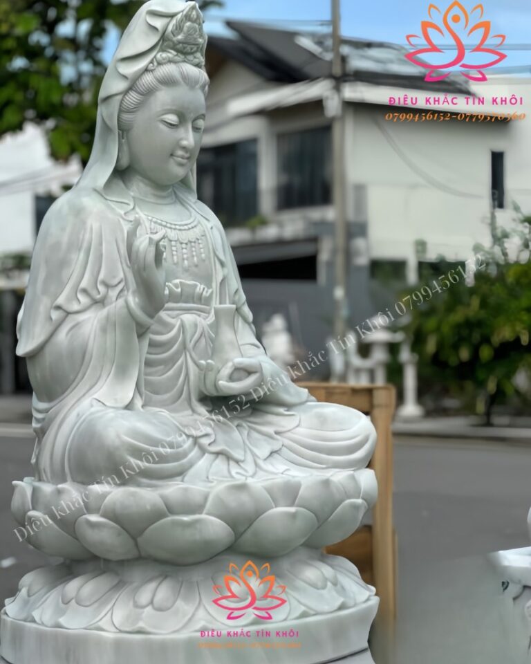 Quan Thế Âm Bồ Tát là ai?