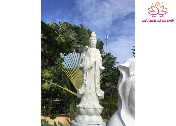 Giá tượng Quan Âm Bồ Tát bằng đá Đà Nẵng